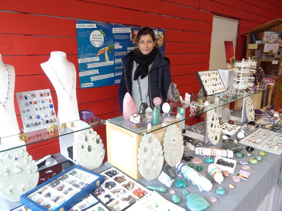 Vente de minéraux, cristaux, créations de bijoux Vente de minéraux, cristaux, créations de bijoux